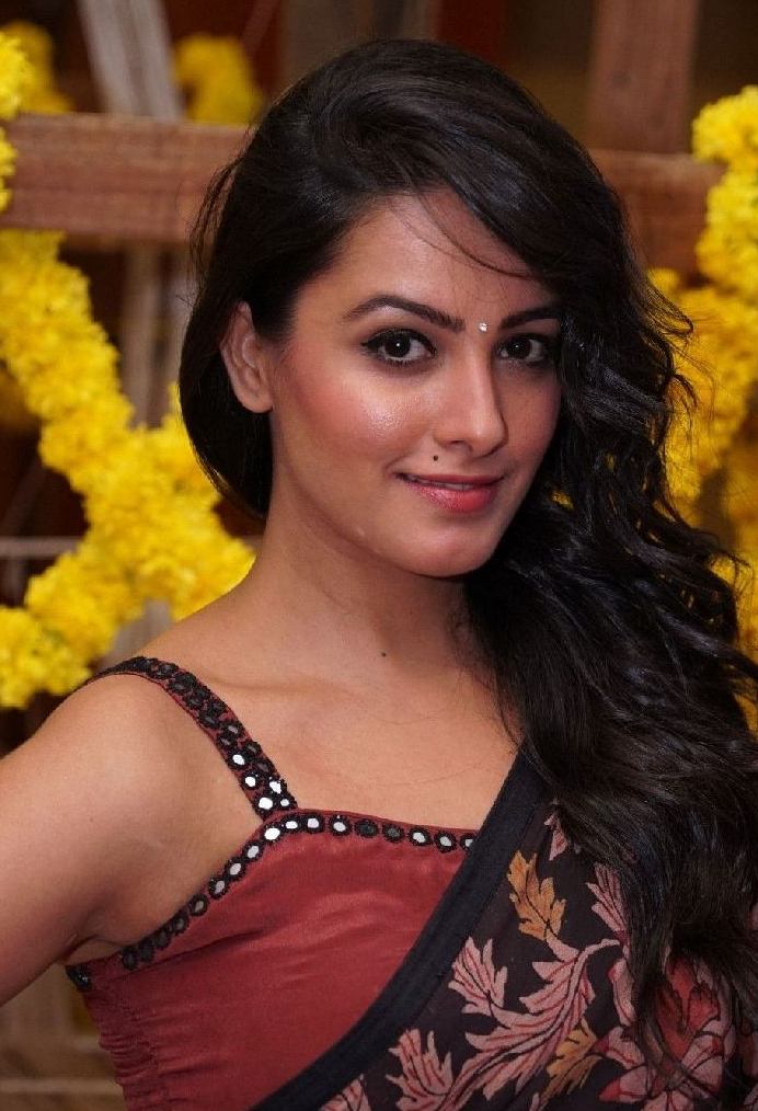This is what THESE A-lister celebrities did in Anita Hassanandani's  BIRTHDAY BASH!