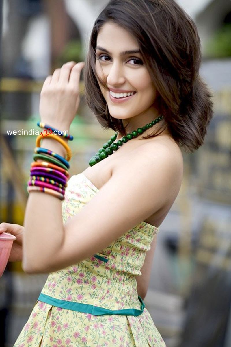 AartiChabria, Bollywood, Actress, Smile