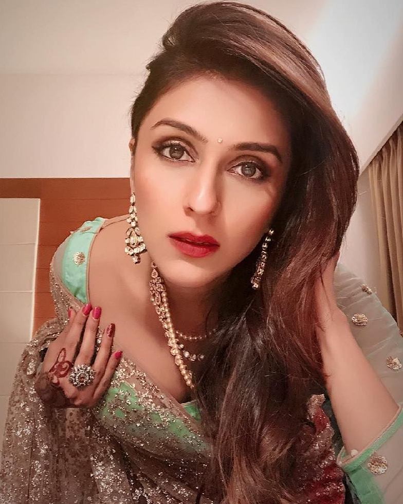 AartiChabria, Bollywood, Actress