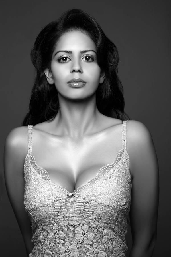 BhairaviGoswami, Bollywood, Actress, Hot, Bikini