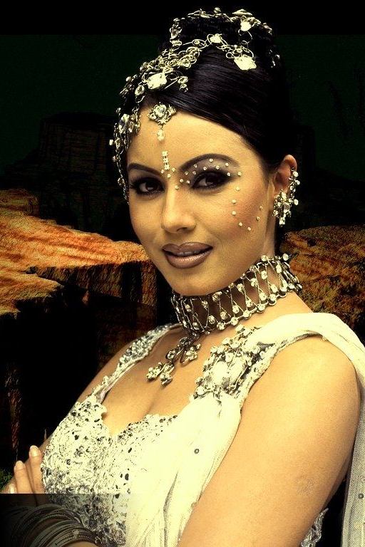 MahimaChaudhry, Bollywood, Actress