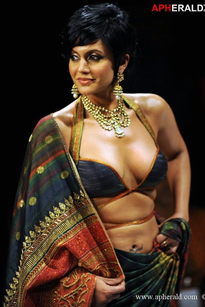 MandiraBedi, Bollywood, Actress, TV, Serial, Indian, Bold, Bikini
